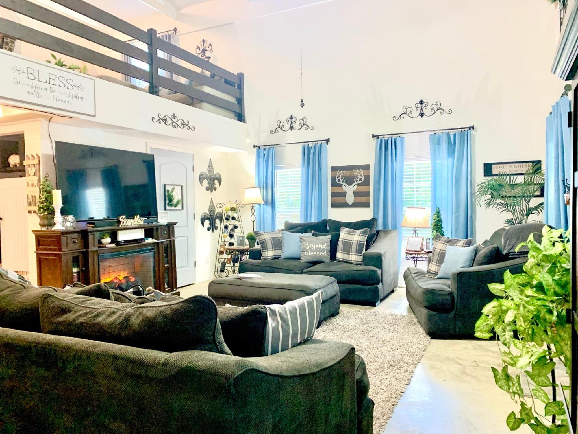 A Tranquil Retreat Loaded With Ambiance! Sleeps 10 Villa Platt ภายนอก รูปภาพ
