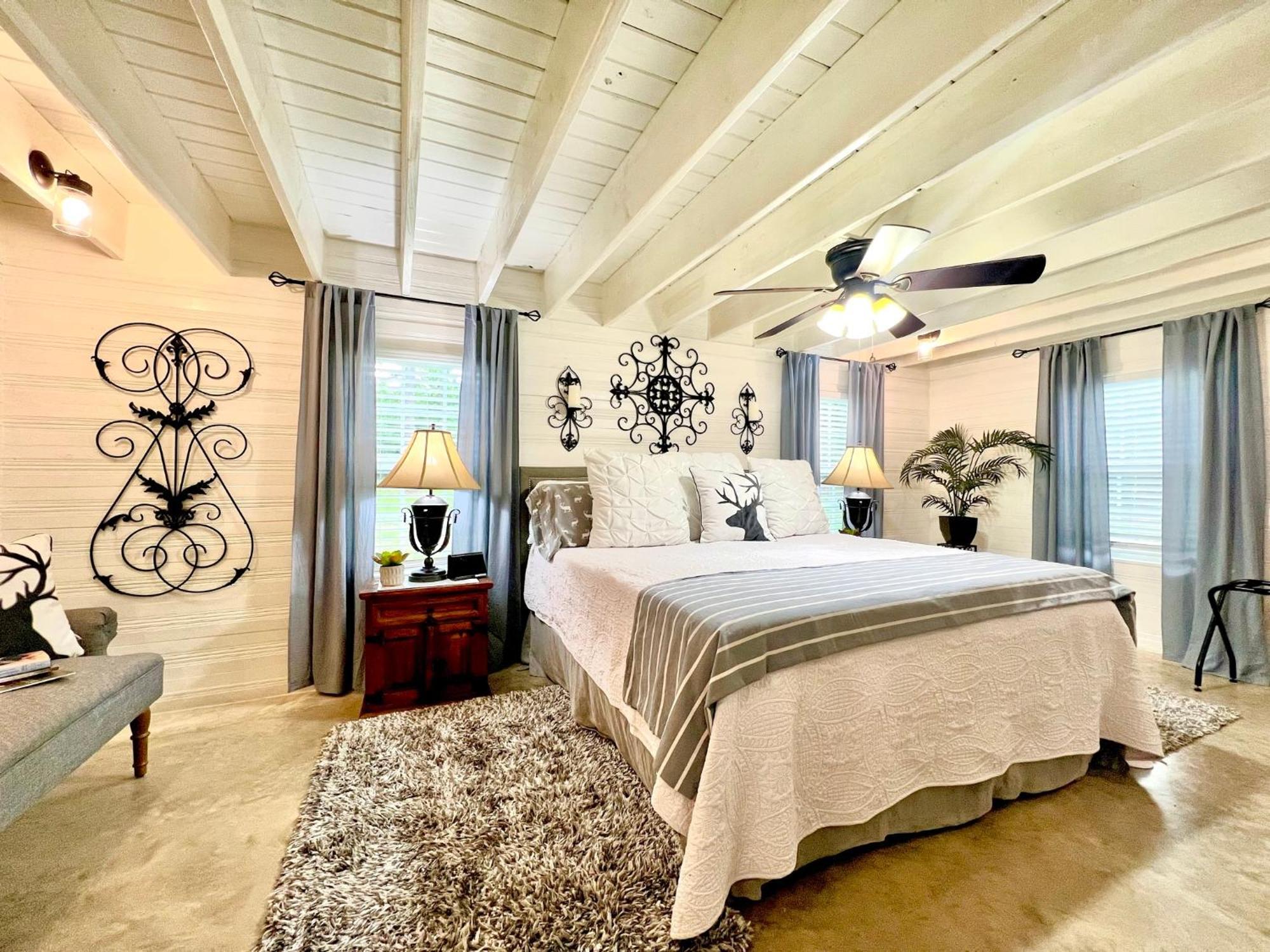 A Tranquil Retreat Loaded With Ambiance! Sleeps 10 Villa Platt ภายนอก รูปภาพ